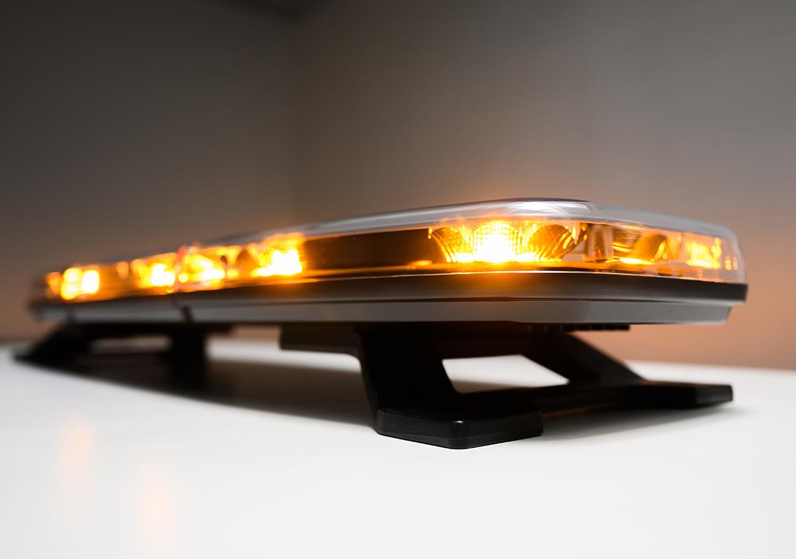 Rampe lumineuse extra-plate LED ambre 1550 mm TOUTES OPTIONS